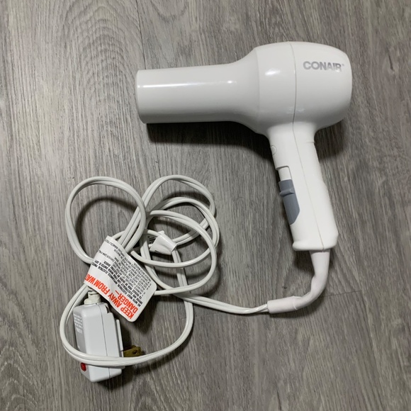 ConAir Hair Dryer - Picture 3 of 5